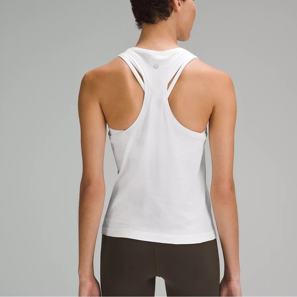 Lululemon Top - Picture 1 of 9